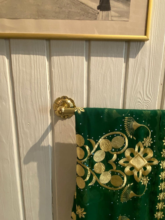 Dark Green Rhinestone Shawl – Elegant & Cozy Extras Grmawit