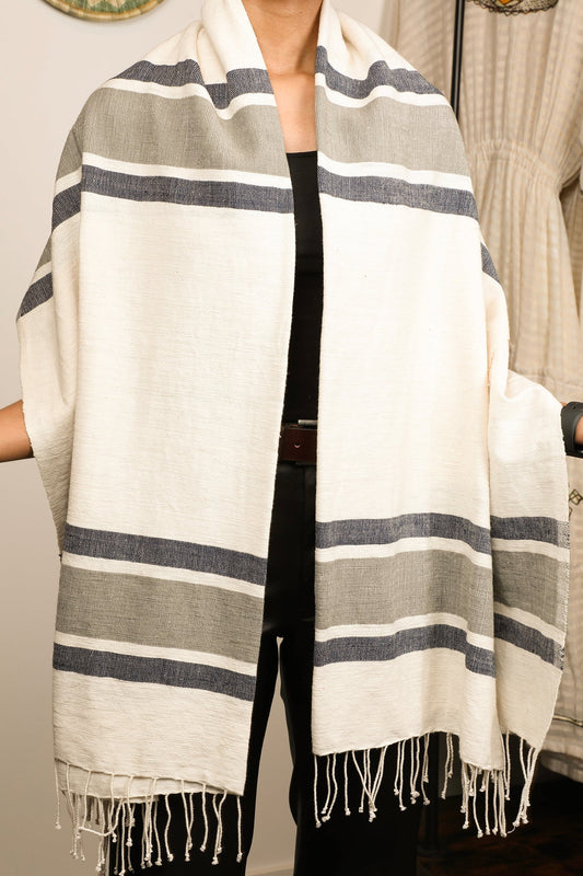 Hadwoven Scarves #4 Extras Grmawit